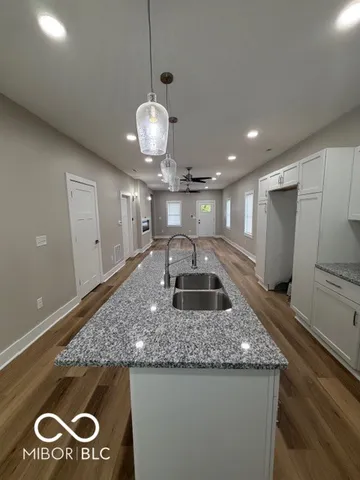 $2,050 | 20 Schiller Street, Indianapolis, IN 46225