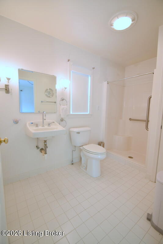 614 Stivers Road Louisville, KY 40207 - Photo 37 of 69 DSC_0164