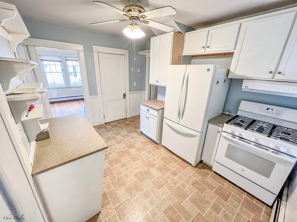 71 Ellsworth Road Peabody, MA 01960 - Photo 8 of 39 Gallery Image 8