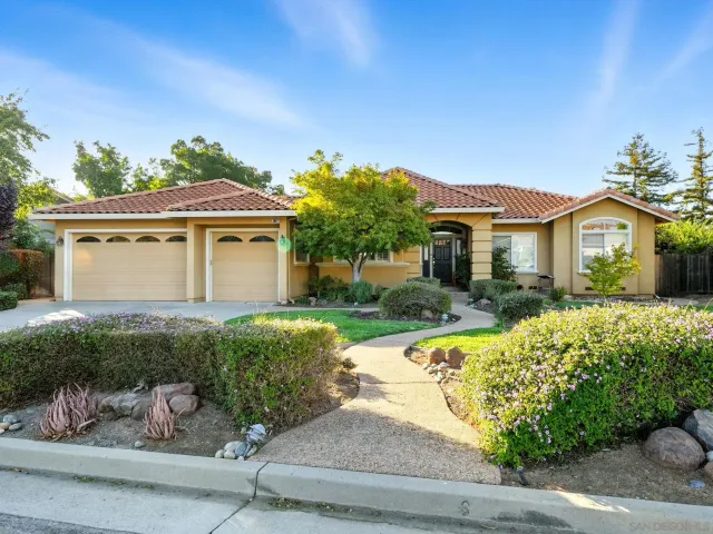 front view of house with a yard