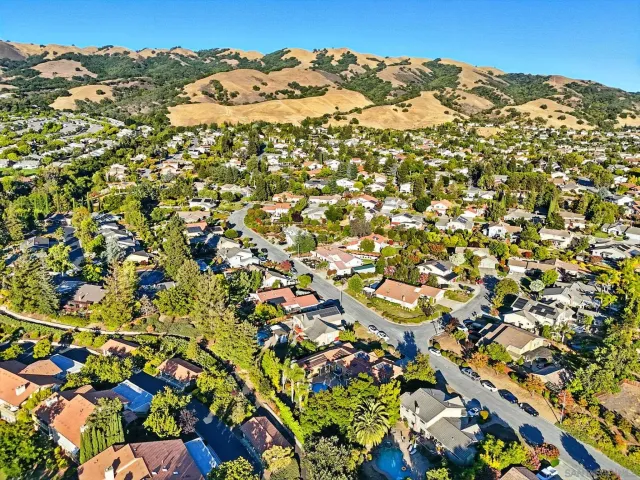a view of a sky from a houses