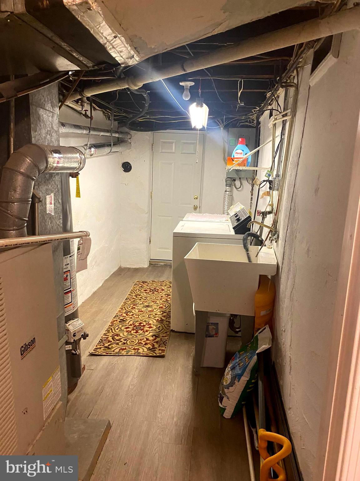 4300 Oakmont Street Philadelphia, PA 19136 - Photo 17 of 19 laundry room