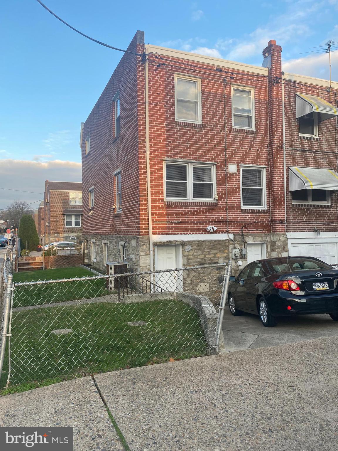 4300 Oakmont Street Philadelphia, PA 19136 - Photo 3 of 19 rear of home