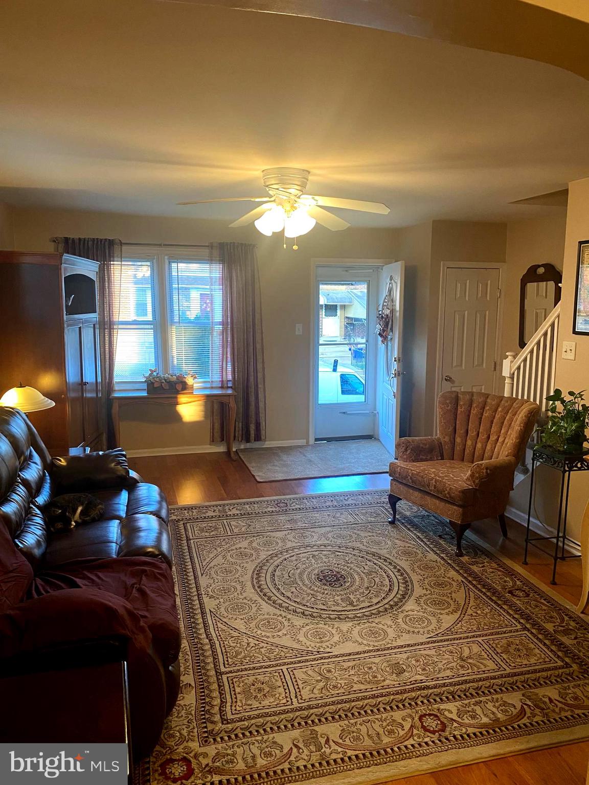4300 Oakmont Street Philadelphia, PA 19136 - Photo 5 of 19 living room