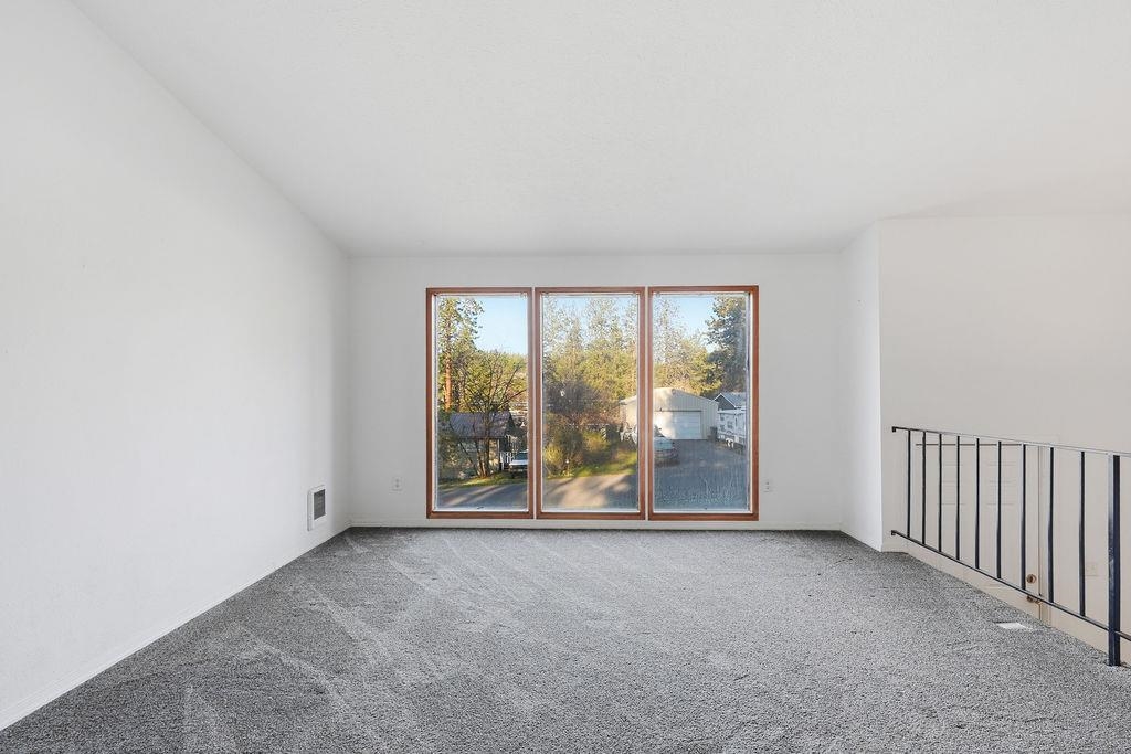 627 South Sunderland Road Spokane Valley, WA 99206 - Photo 16 of 50