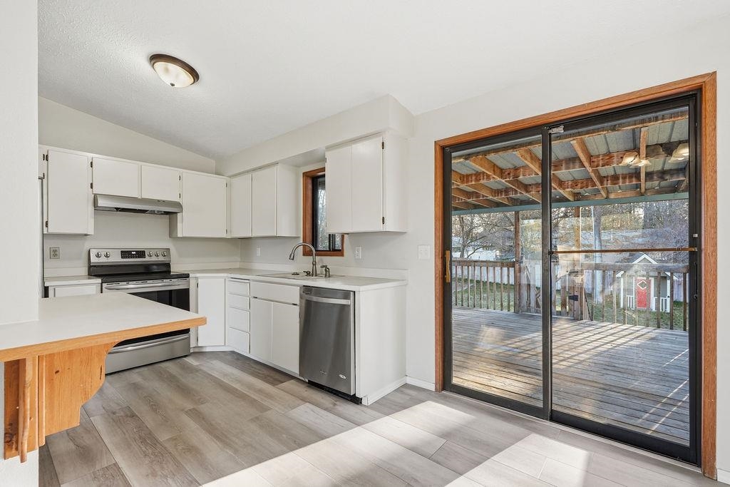 627 South Sunderland Road Spokane Valley, WA 99206 - Photo 10 of 50