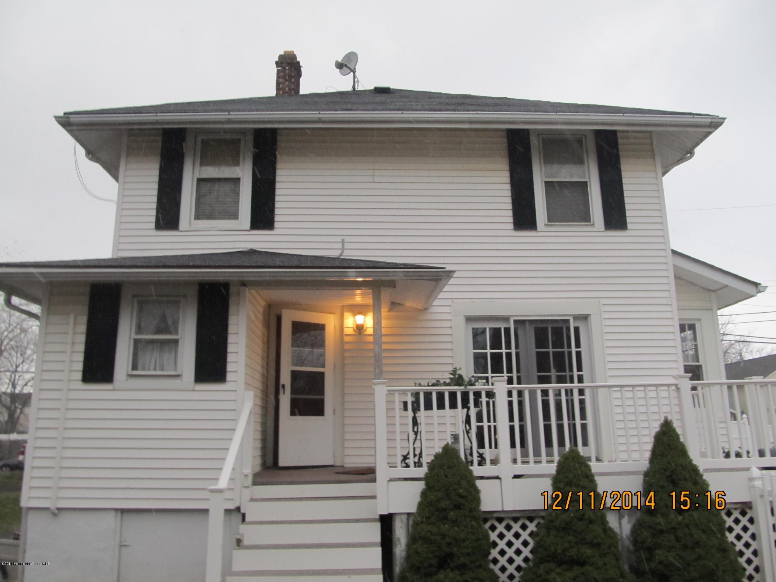 93 3rd Street Keyport, NJ 07735 - Photo 3 of 11 IMG_4815