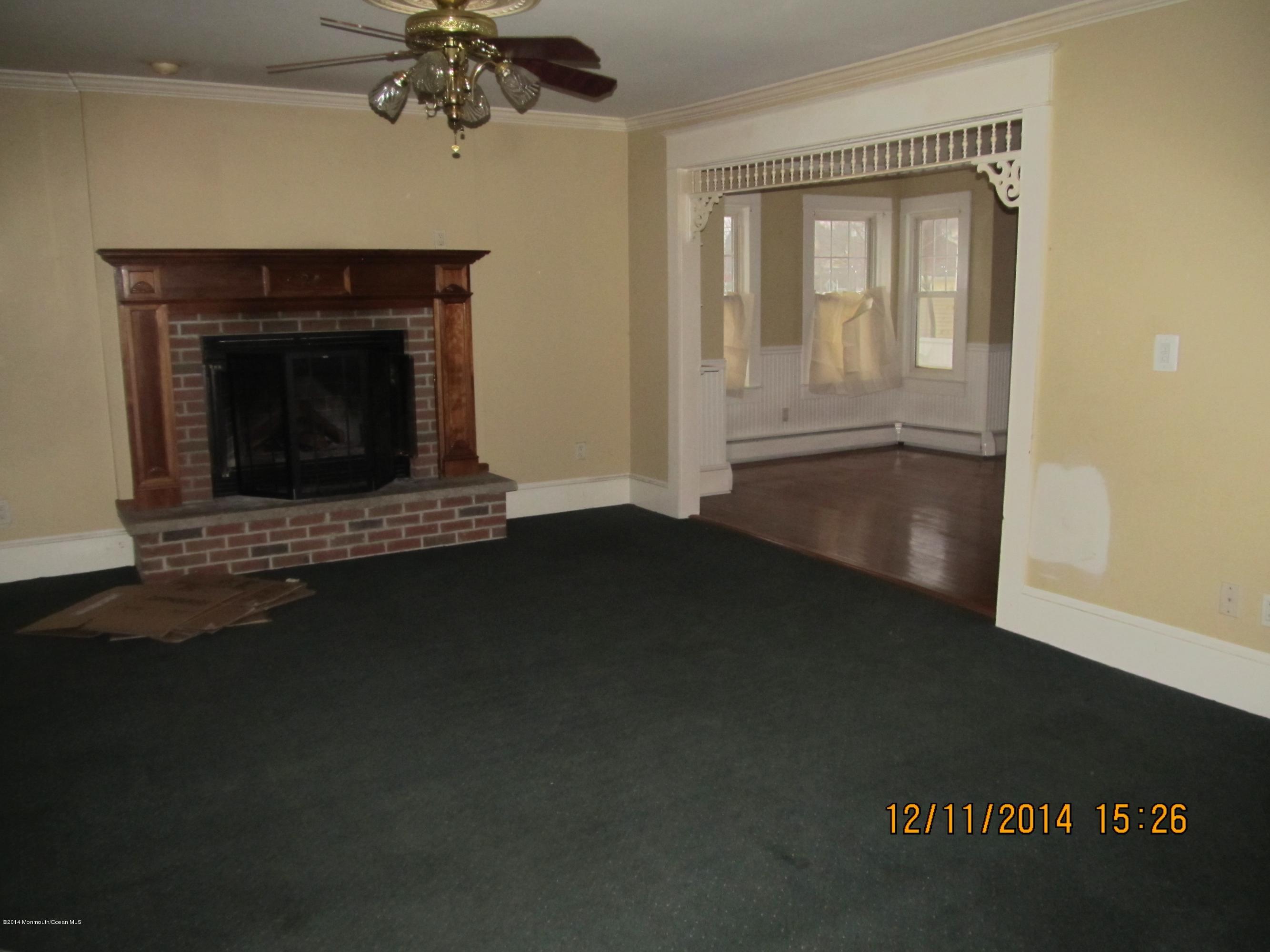 93 3rd Street Keyport, NJ 07735 - Photo 4 of 11 IMG_4834