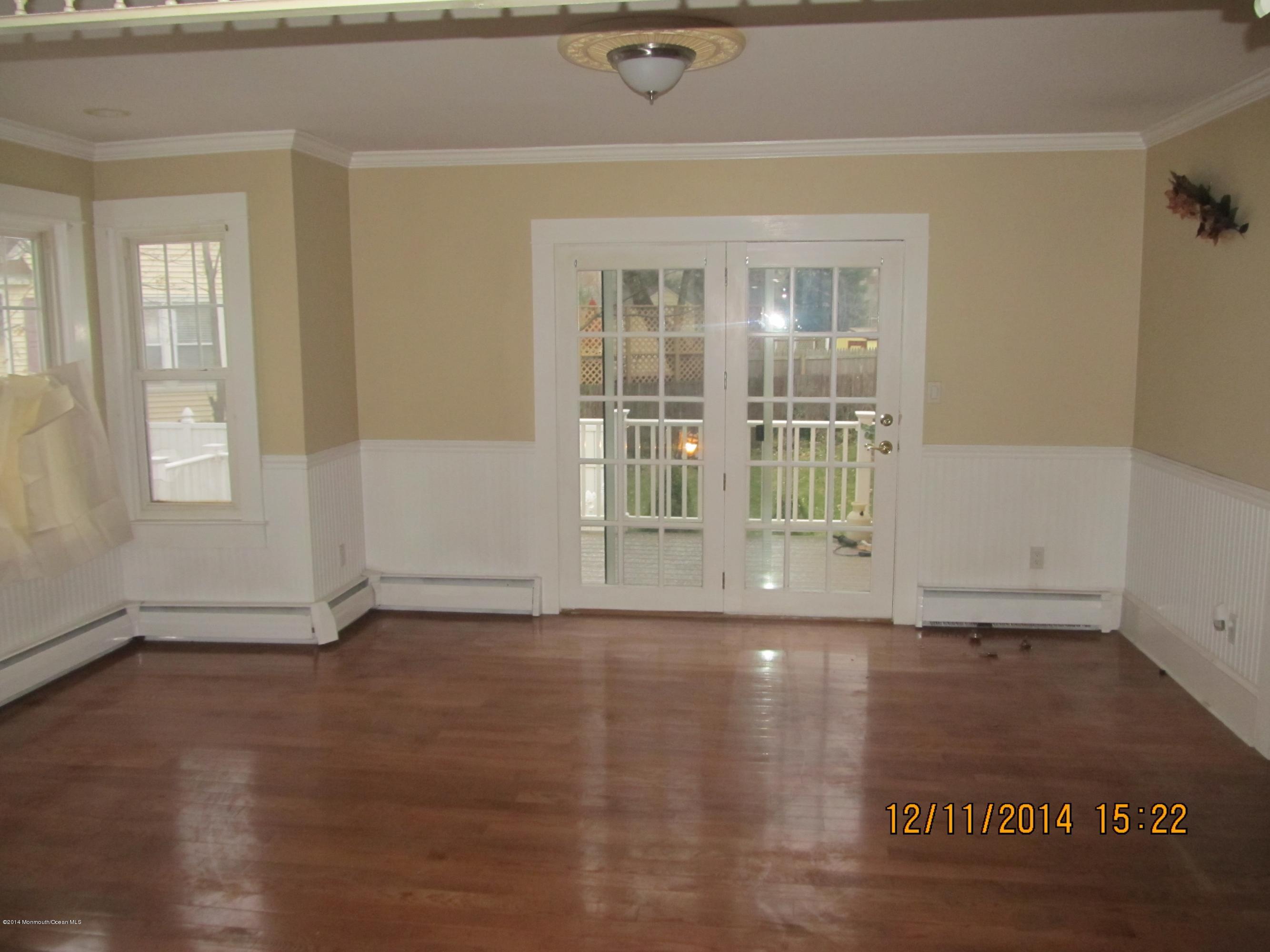 93 3rd Street Keyport, NJ 07735 - Photo 5 of 11 IMG_4825