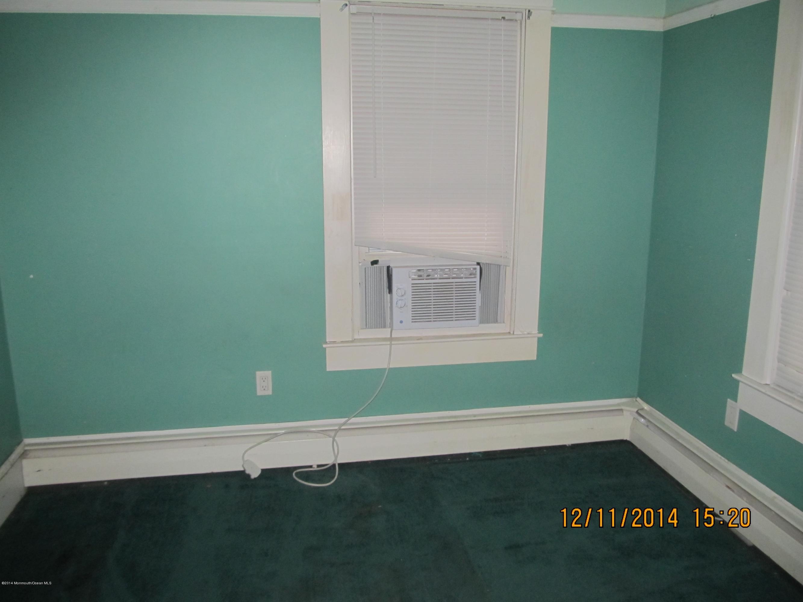 93 3rd Street Keyport, NJ 07735 - Photo 9 of 11 IMG_4820