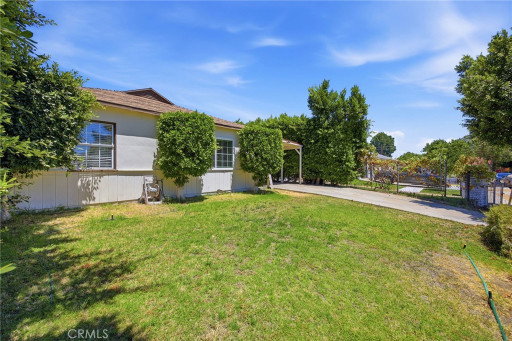 9652 Rincon Avenue Pacoima, CA 91331 - Photo 4 of 40