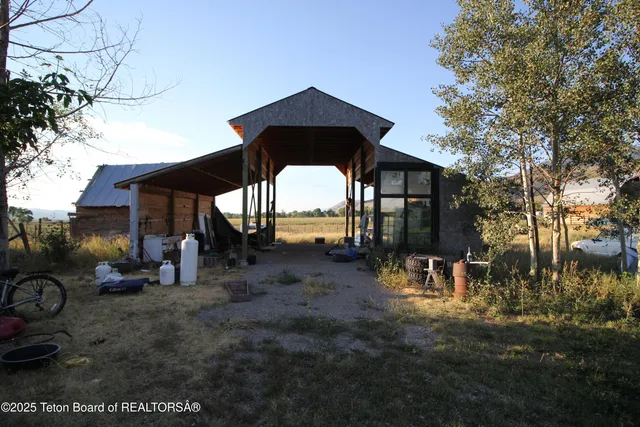 $495,000 | 340 County Road 148, Smoot, WY 83126