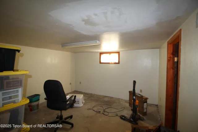 $495,000 | 340 County Road 148, Smoot, WY 83126