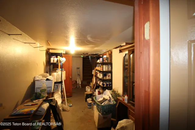 $495,000 | 340 County Road 148, Smoot, WY 83126