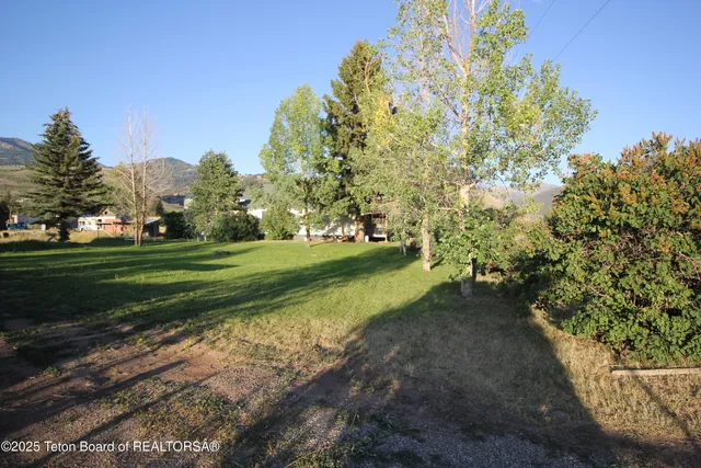 $495,000 | 340 County Road 148, Smoot, WY 83126