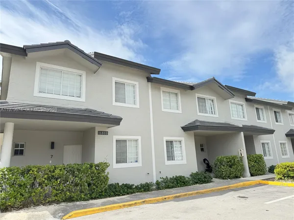 $3,600 | 11810 Northeast 19th Drive, Unit 7, North Miami, FL 33181