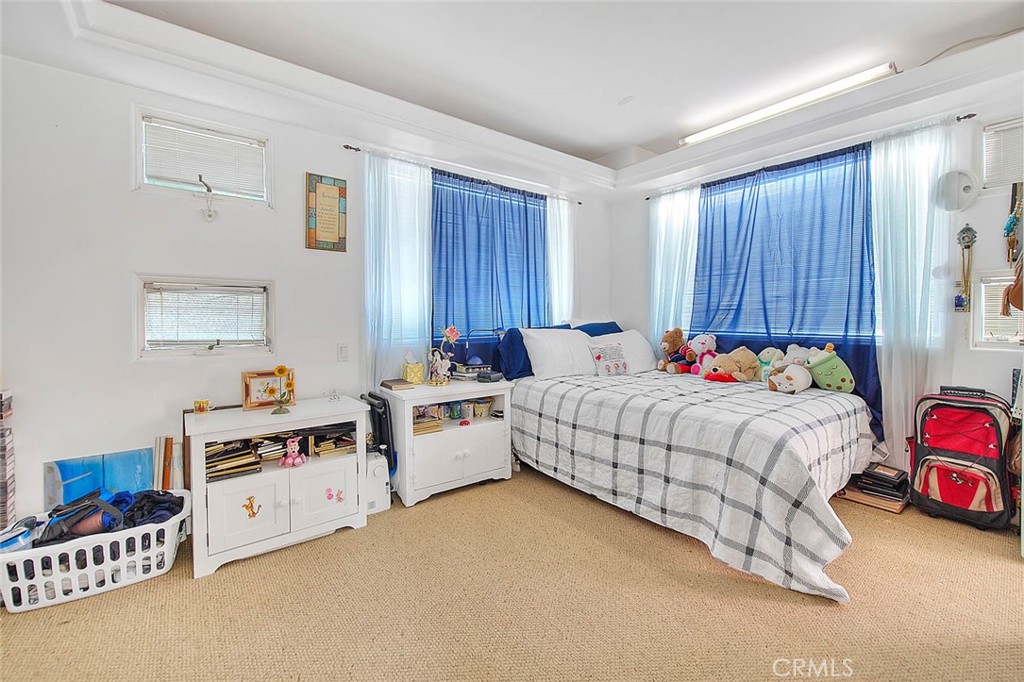 6910 Sandtrack Road Riverside, CA 92506 - Photo 30 of 75 Maid quarters