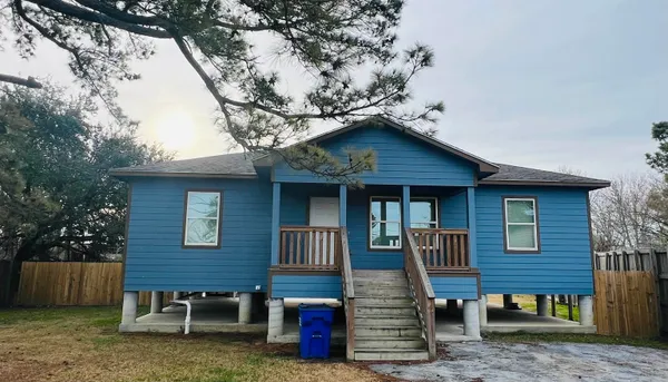 $1,475 | 2981 Woodcock Street, Orange, TX 77630