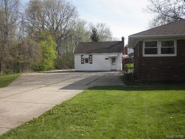 28633 Cotton Road New Baltimore, MI 48047 - Photo 2 of 21 02.jpg