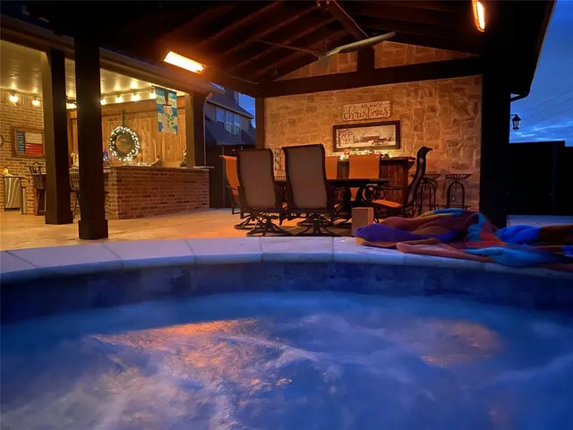 $950,000 | 750 Moss Glen Drive, Prosper, TX 75078