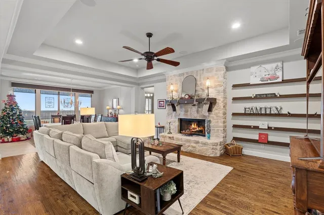 $950,000 | 750 Moss Glen Drive, Prosper, TX 75078