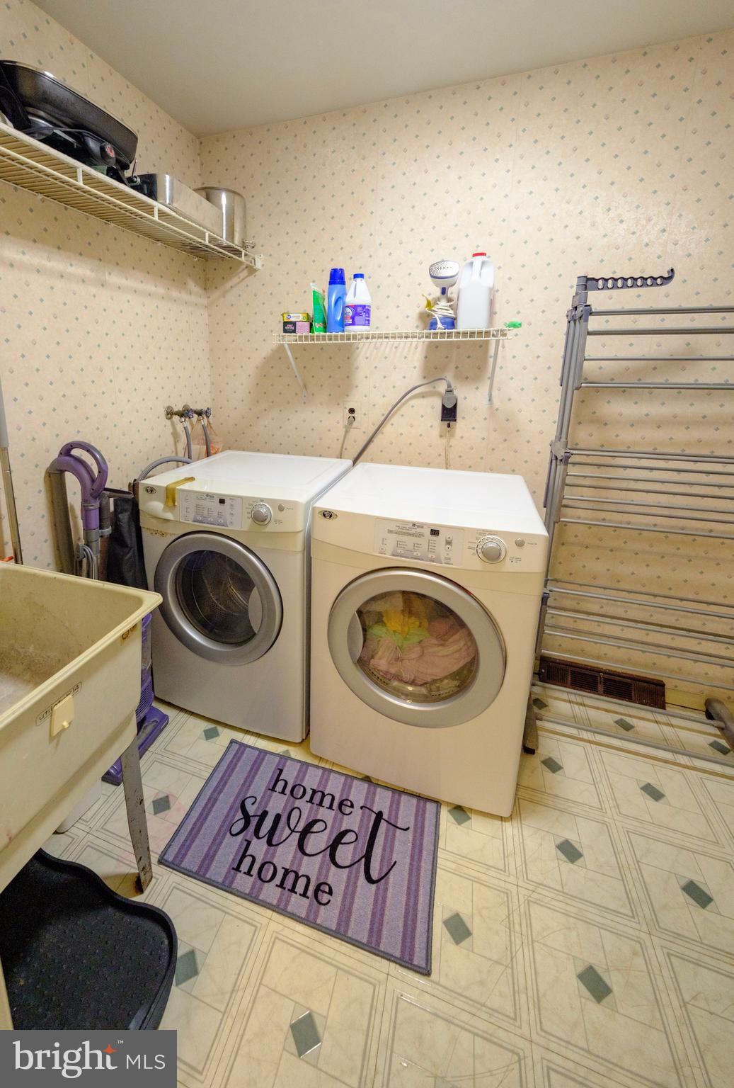2124 Magnolia Court Cinnaminson, NJ 08077 - Photo 20 of 50 1st floor laundry