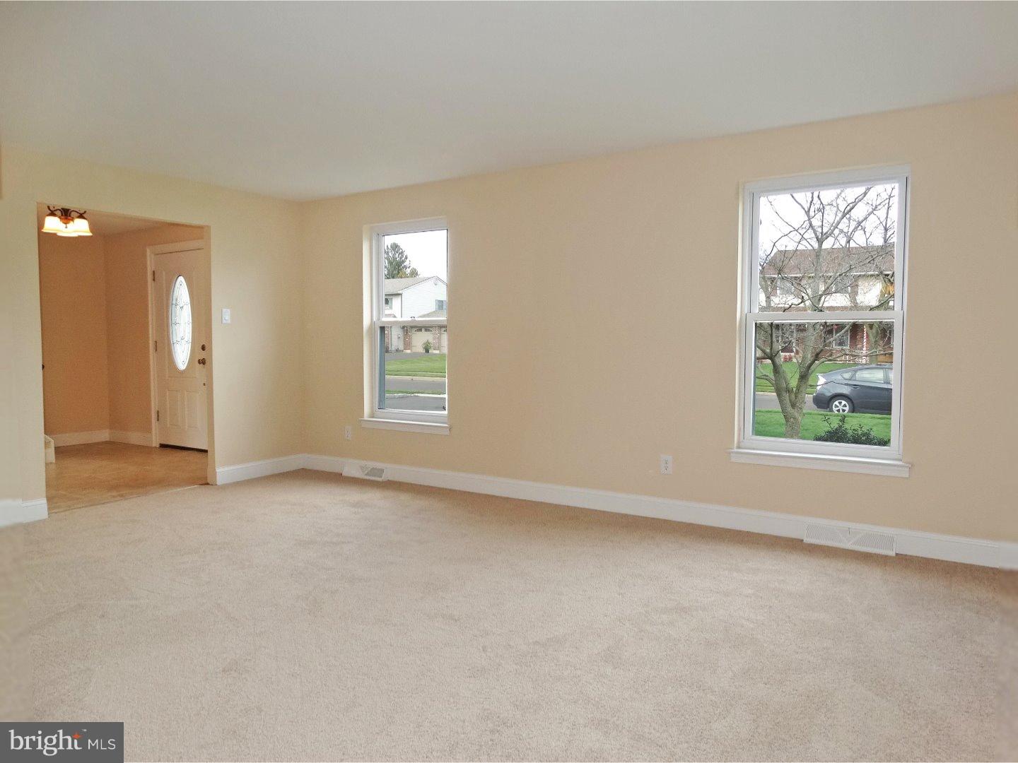 340 Bloomfield Road Warminster, PA 18974 - Photo 5 of 20 Gallery Image 5