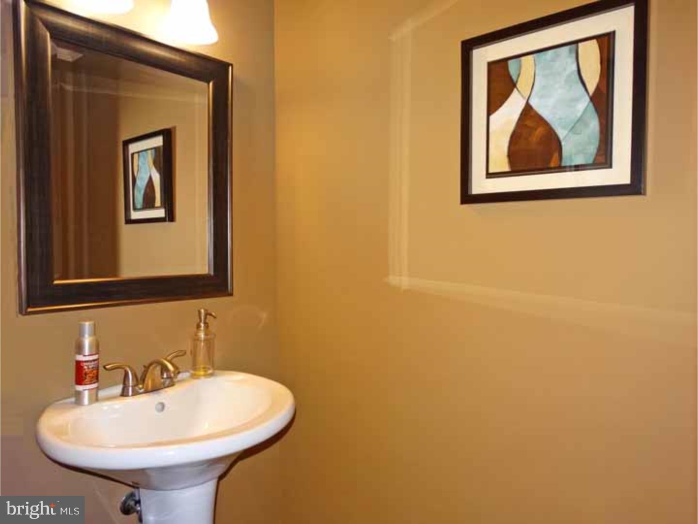 340 Bloomfield Road Warminster, PA 18974 - Photo 10 of 20 Bathroom