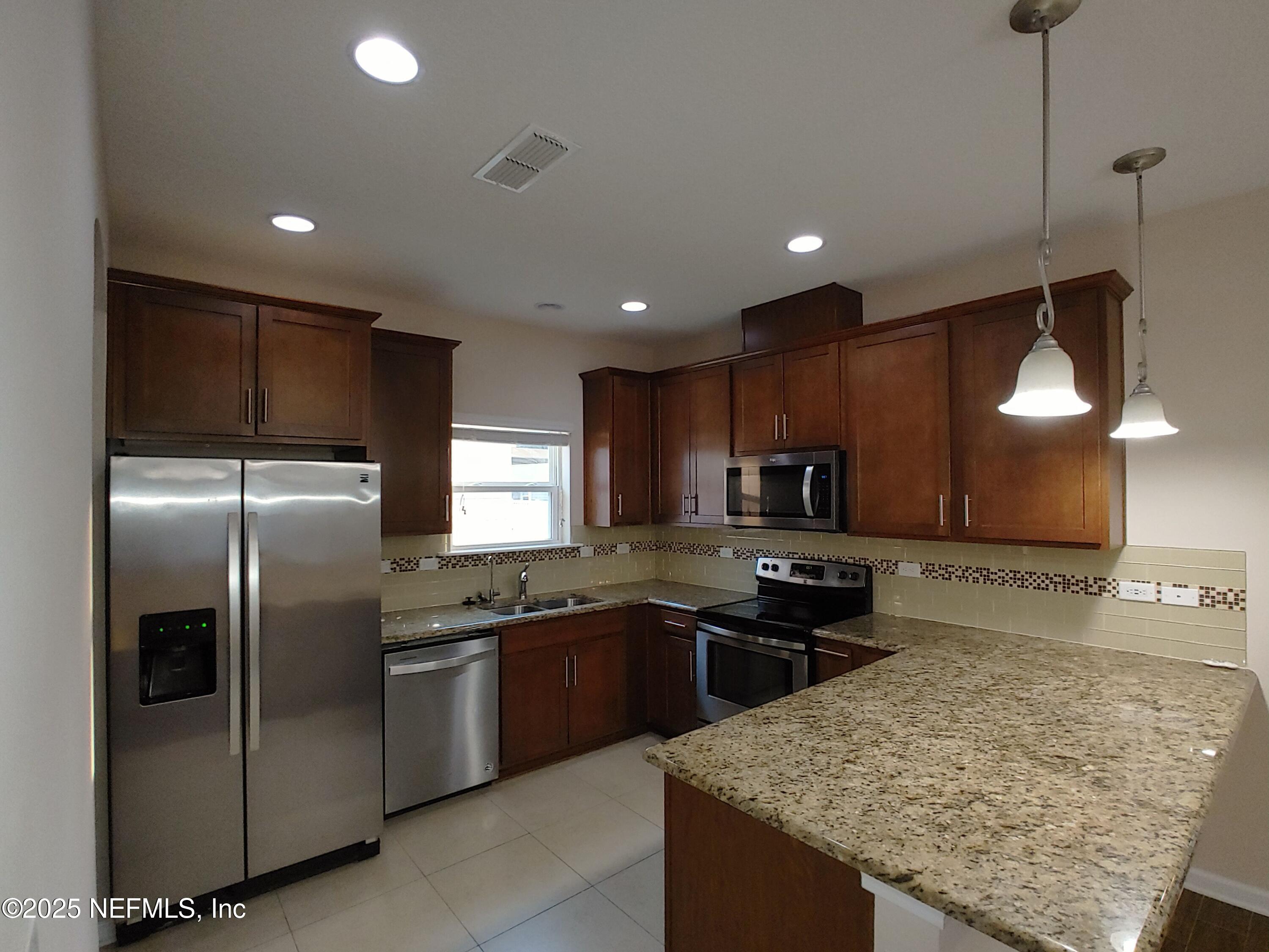 500 Heron Landing Road St. Johns, FL 32259 - Photo 16 of 41 20240102_165757