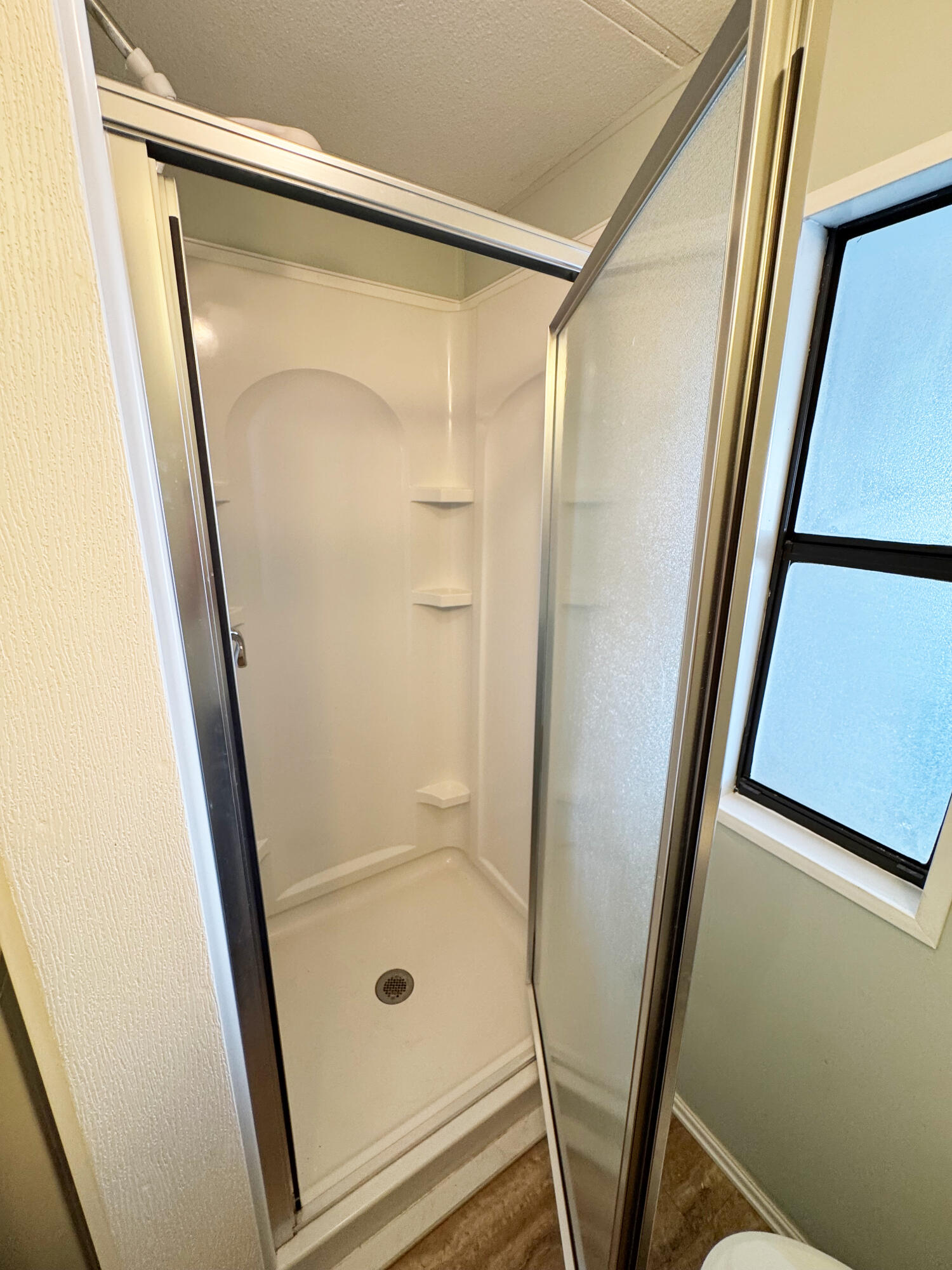 210 Cardinal Drive, Unit B Boynton Beach, FL 33435 - Photo 15 of 34 shower