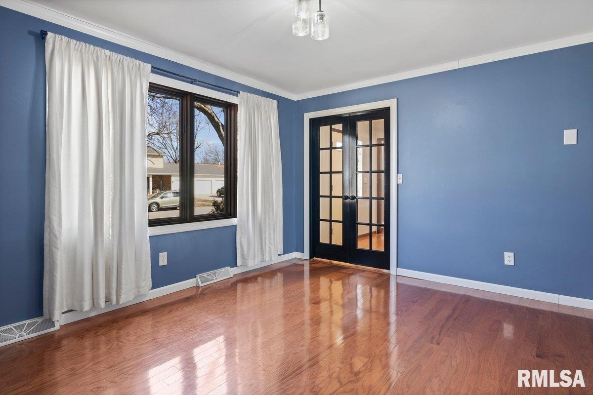 142 Tamarisk Drive Springfield, IL 62704 - Photo 13 of 39 Gallery Image 13