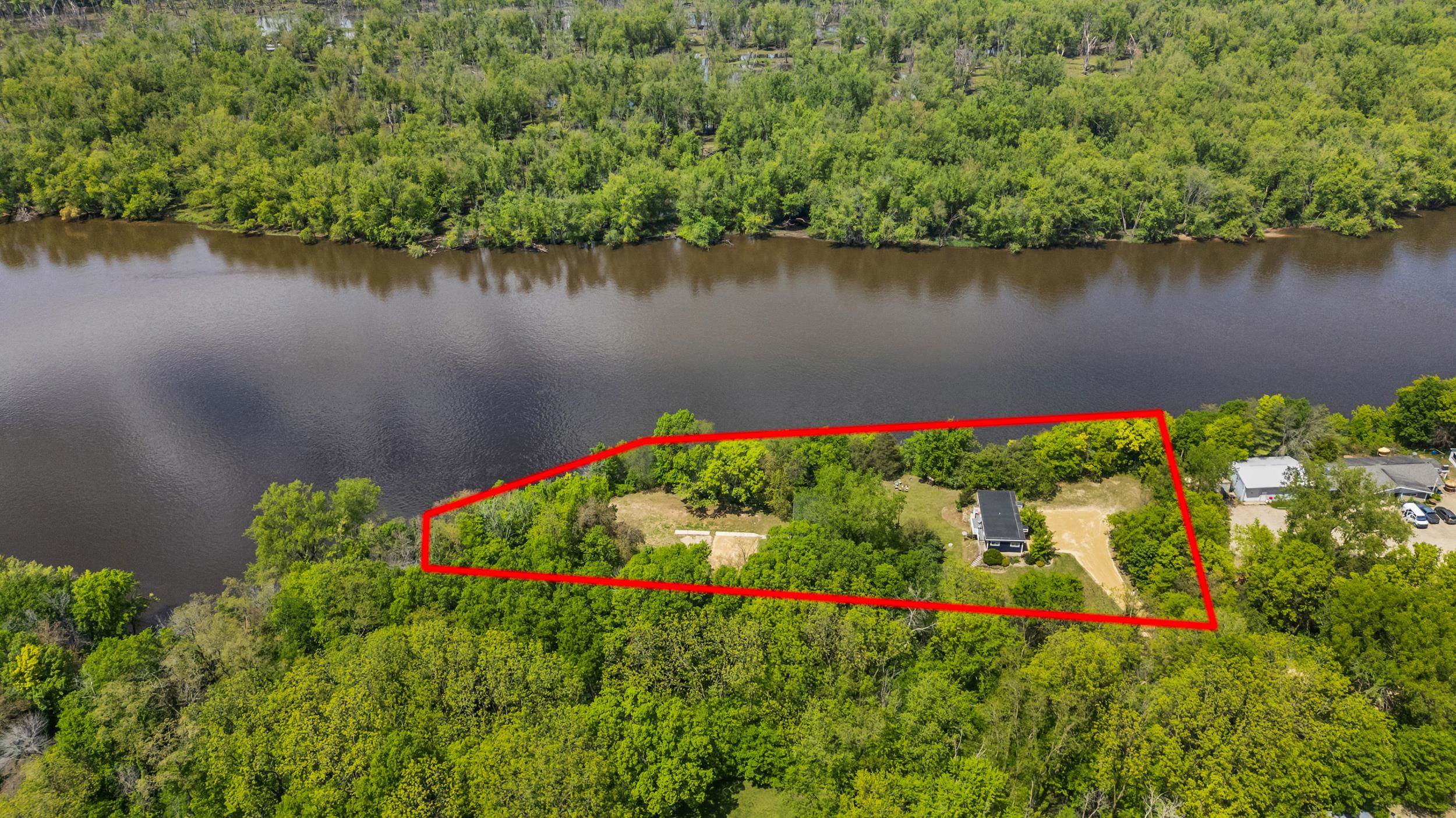 N5101 Hemlock Street Poynette, WI 53955 - Photo 4 of 90