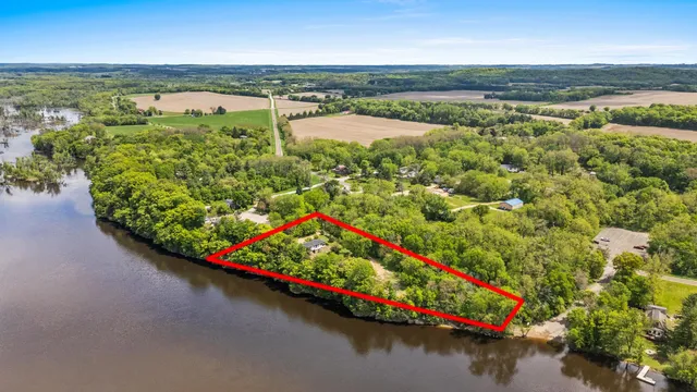 $624,900 | N5101 Hemlock Street, Poynette, WI 53955