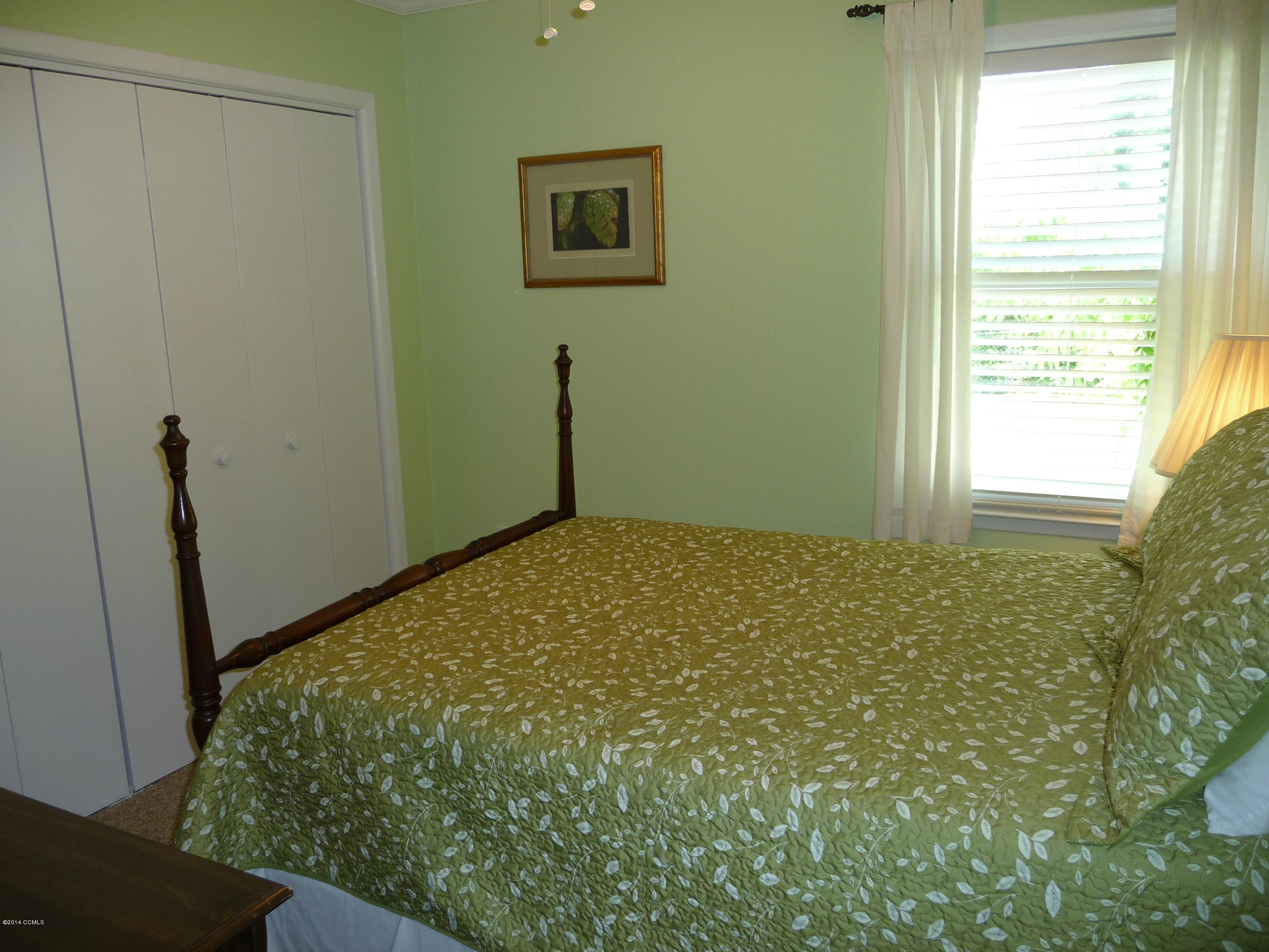 601 Garden Road Morehead City, NC 28557 - Photo 21 of 33 3rd Bedroom