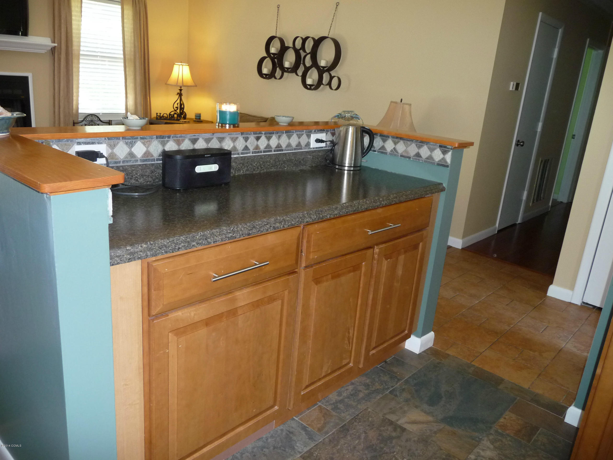 601 Garden Road Morehead City, NC 28557 - Photo 8 of 33 Work area