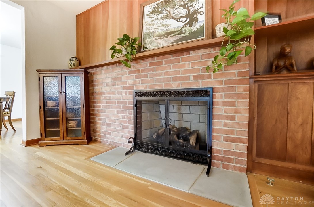 925 East David Road Kettering, OH 45429 - Photo 8 of 52