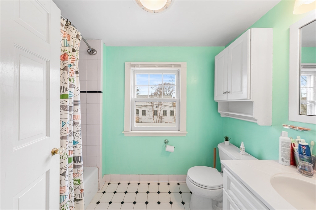 32 Colonial Drive Arlington, MA 02474 - Photo 15 of 26 Gallery Image 15