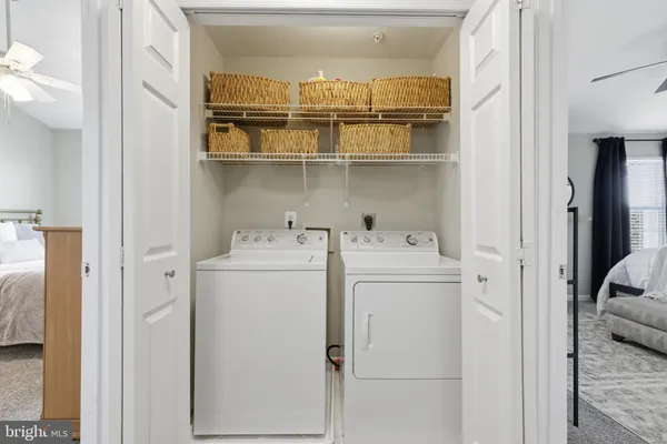 $432,000 | 5804 Katelyn Mary Place, Unit 304, Alexandria, VA 22310