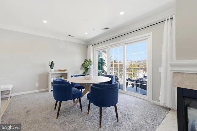 $439,500 | 5804 Katelyn Mary Place, Unit 304, Alexandria, VA 22310