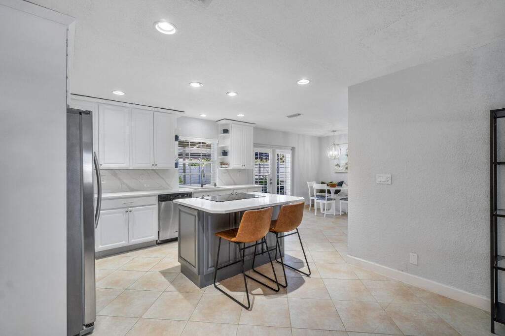 501 Northwest 15th Avenue Boca Raton, FL 33486 - Photo 20 of 44 19