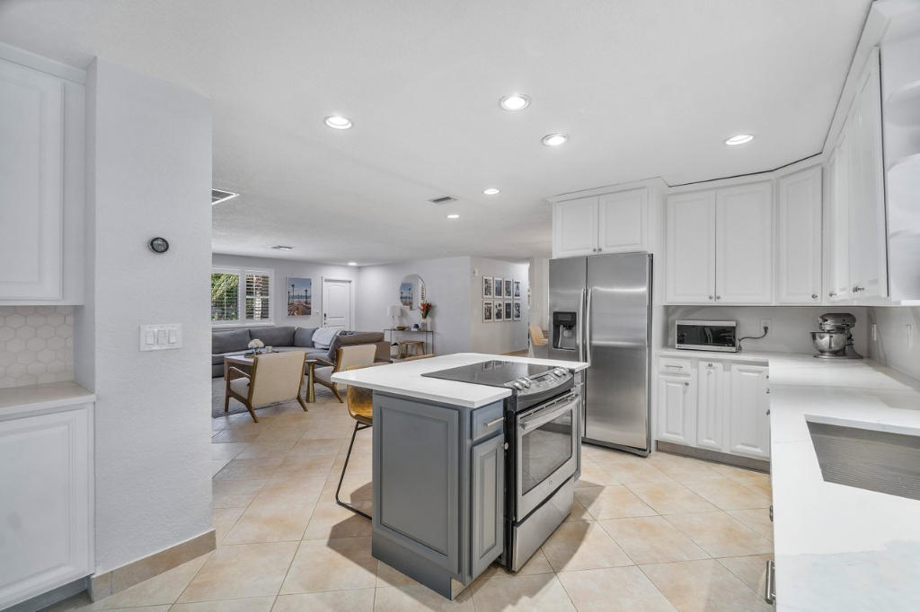 501 Northwest 15th Avenue Boca Raton, FL 33486 - Photo 25 of 44 24
