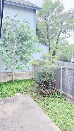 $1,600 | 1411 Gracy Farms Lane, Unit #96, Austin, TX 78758