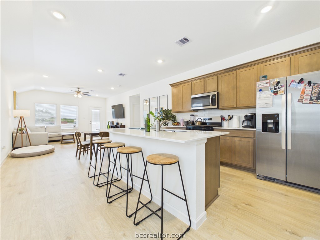 889 Kickapoo Lane College Station, TX 77845 - Photo 5 of 18