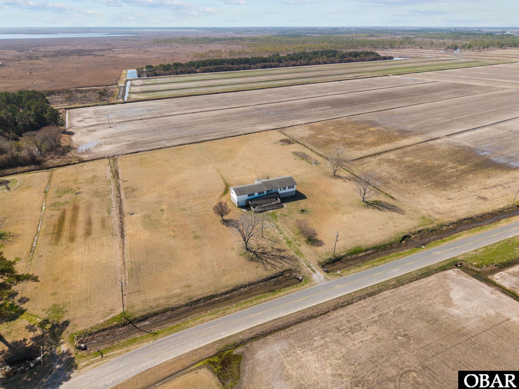 2575 White Plains Road Engelhard, NC 27824 - Photo 2 of 31