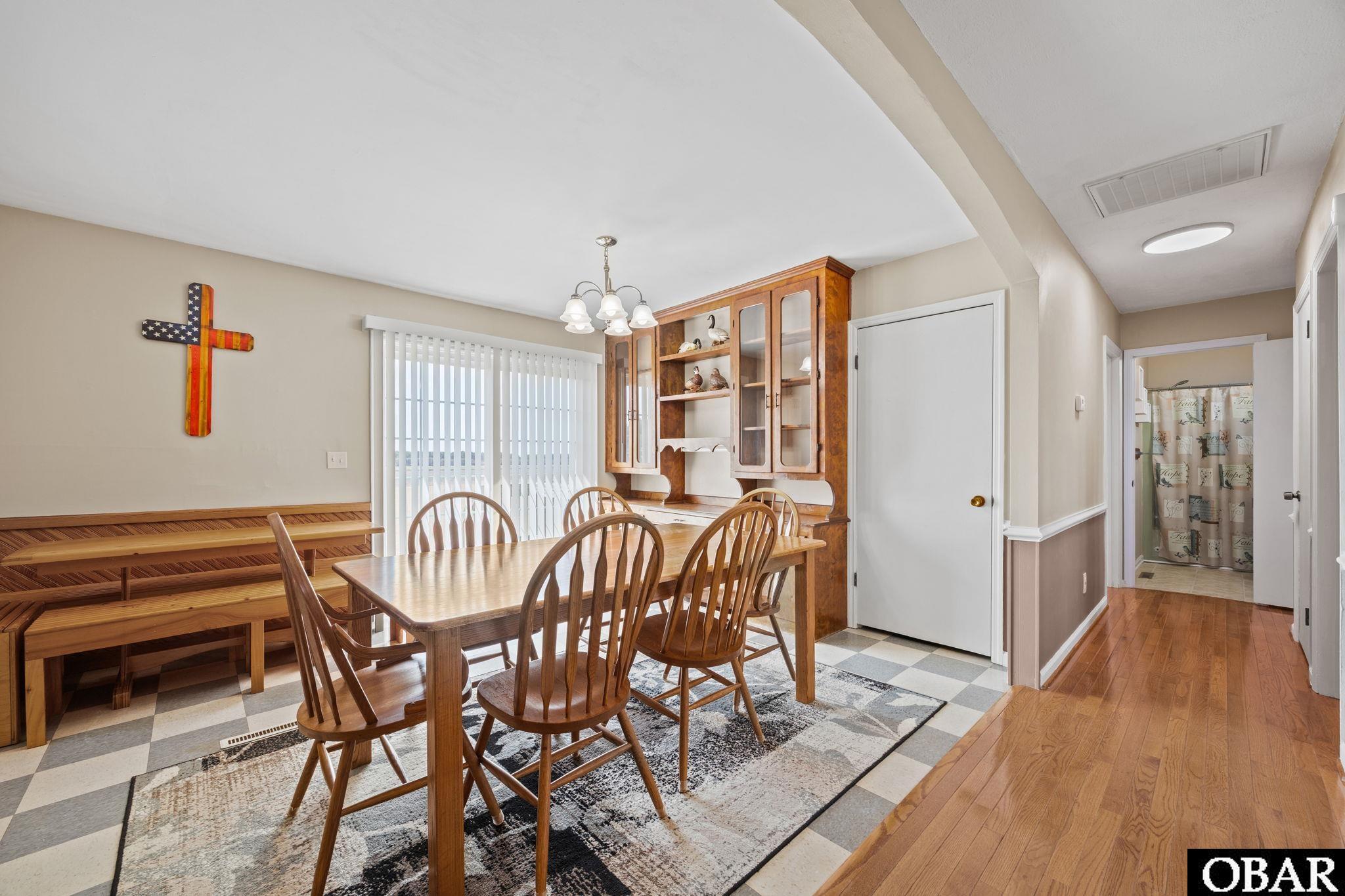 2575 White Plains Road Engelhard, NC 27824 - Photo 6 of 31