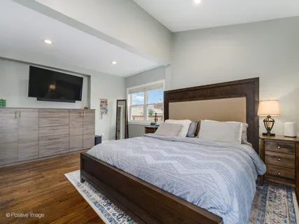 $725,000 | 4637 West Patterson Avenue, Chicago, IL 60641