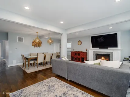 $725,000 | 4637 West Patterson Avenue, Chicago, IL 60641
