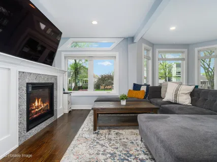$725,000 | 4637 West Patterson Avenue, Chicago, IL 60641