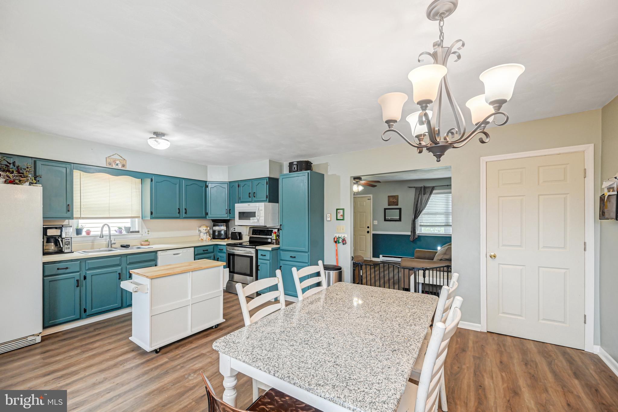 526 Hammond Avenue Hanover, PA 17331 - Photo 11 of 36