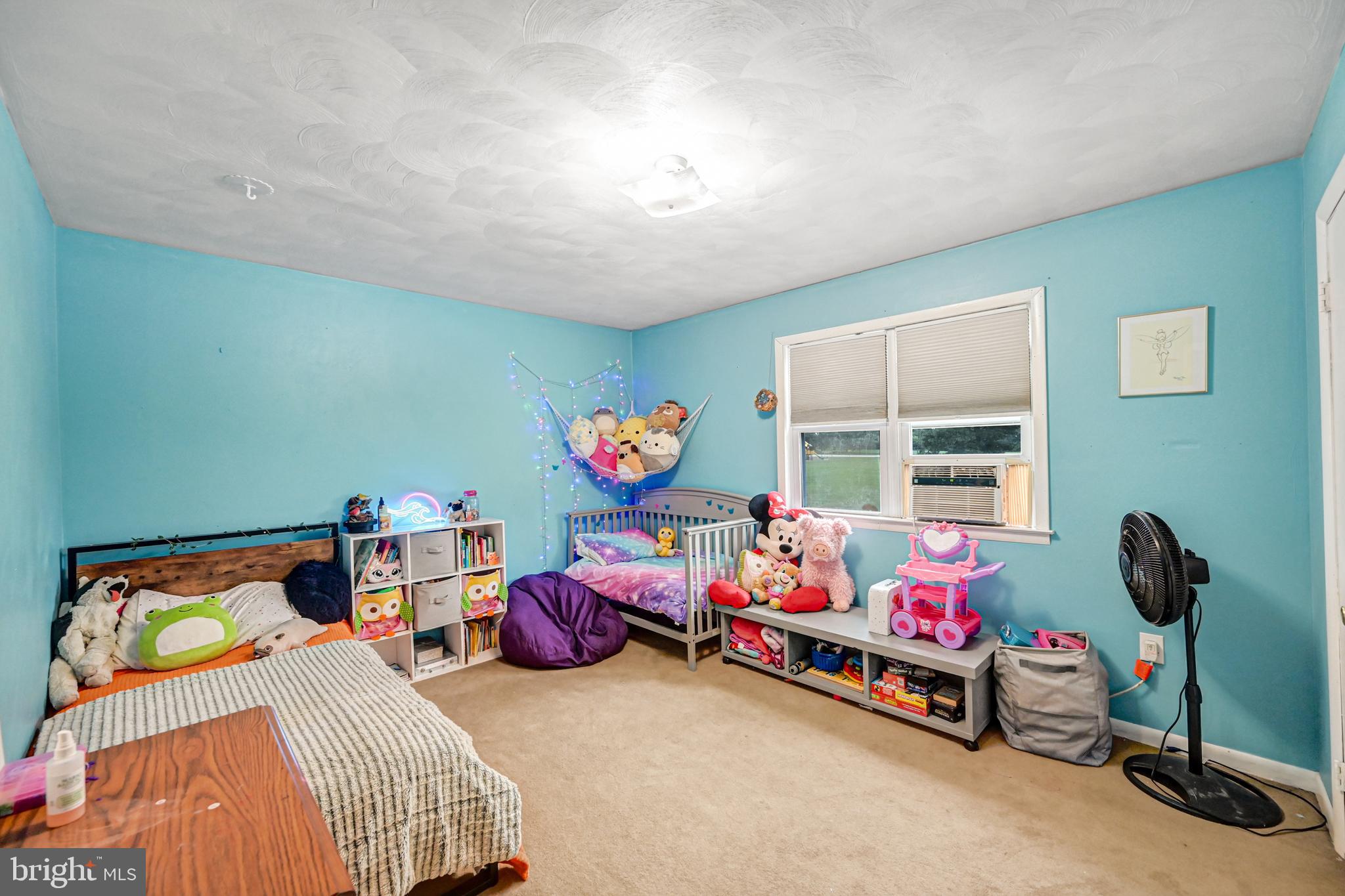 526 Hammond Avenue Hanover, PA 17331 - Photo 17 of 36 2nd bedroom